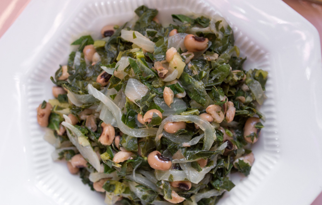 Chipotle Collard Greens with Black-Eyed Peas and Pineapple | DrFuhrman.com